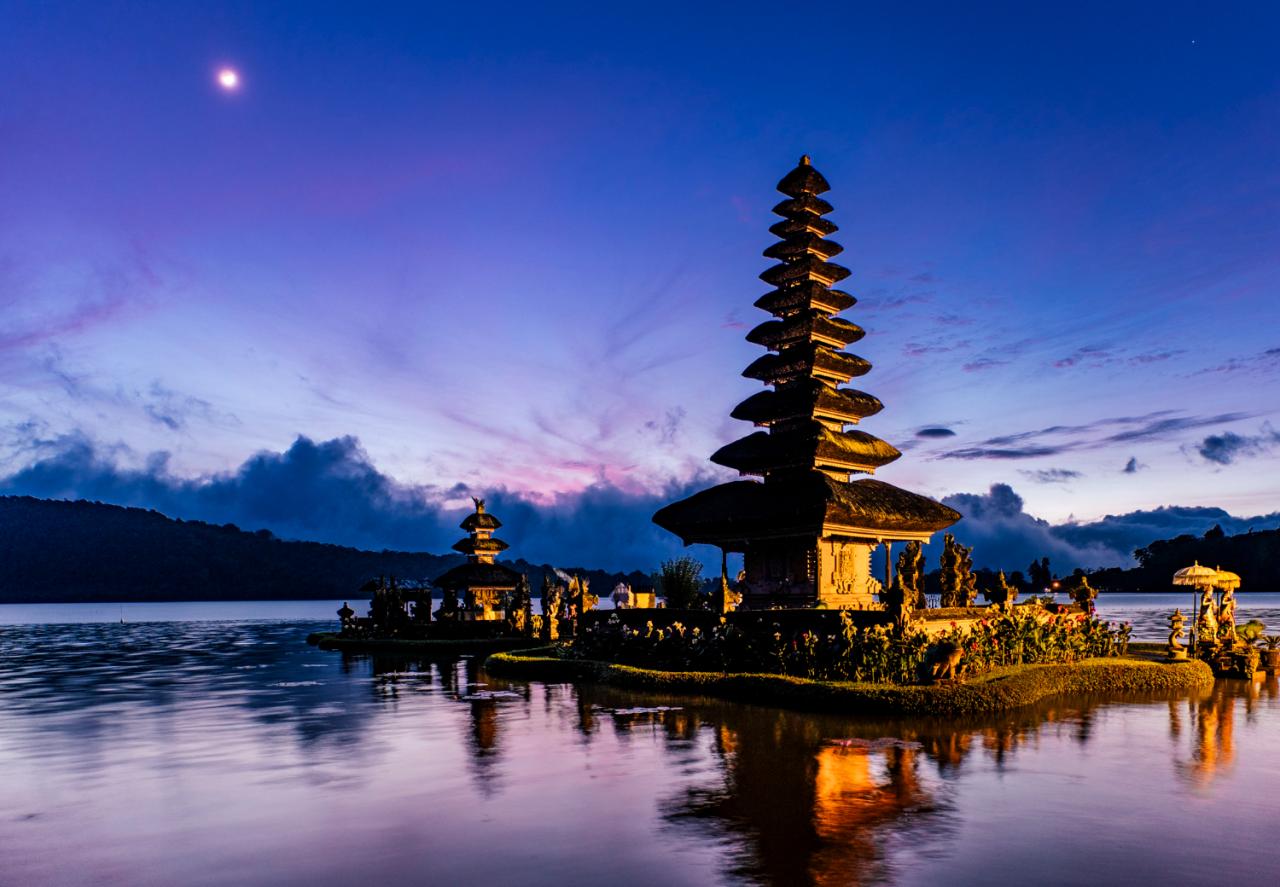 Bus Pariwisata yang Layak Digunakan